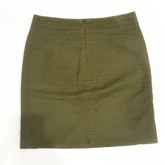 Ann Taylor olive green pencil skirt ❤️ - Picture 5 of 7